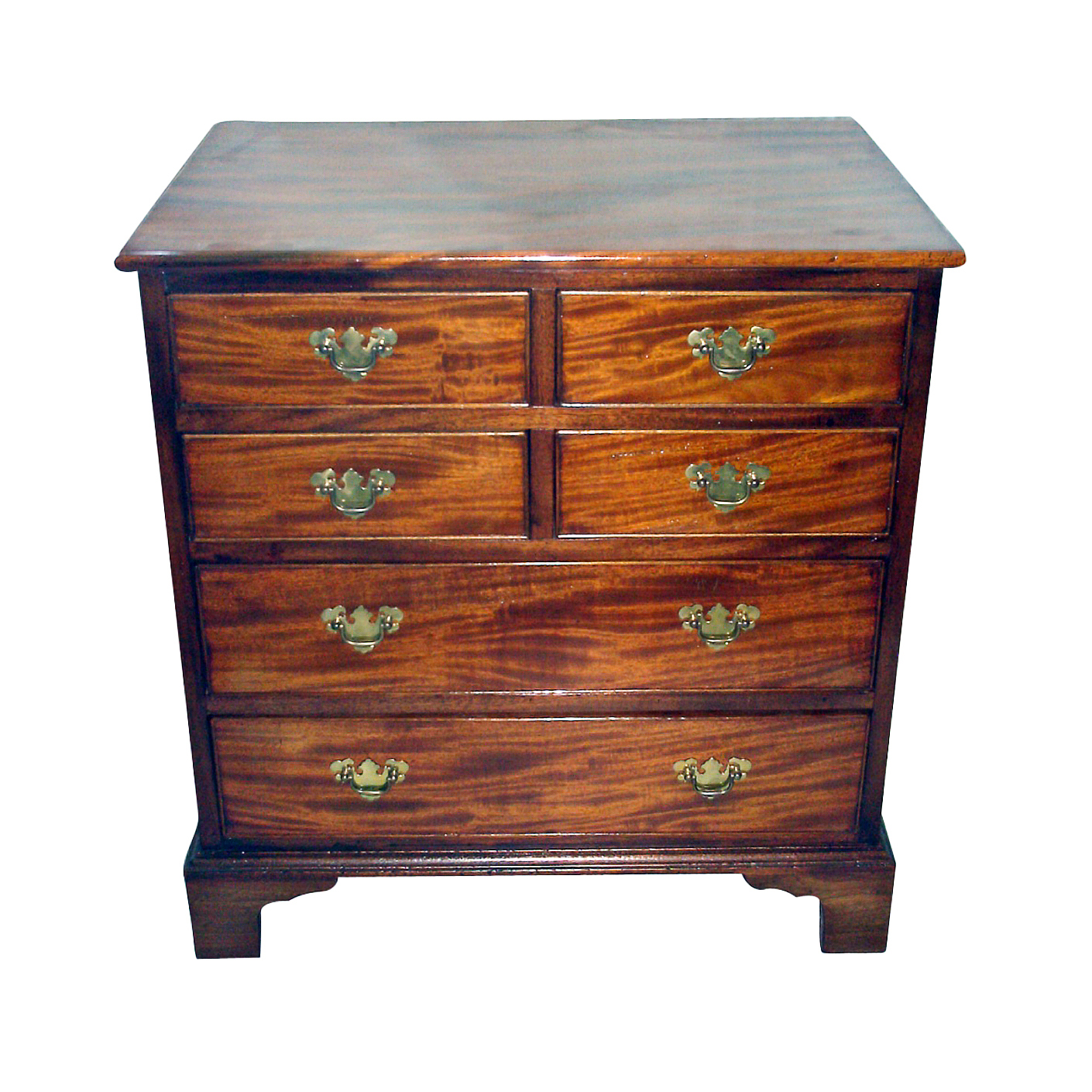 This diminutive Georgian style chest of drawers was probably scaled down from a larger antique case piece. It has appropriate but
modern hardware and is French polished and retail ready. It has a one board top of beautiful plum pudding mahogany and would make a
perfect side table or bedside stand.